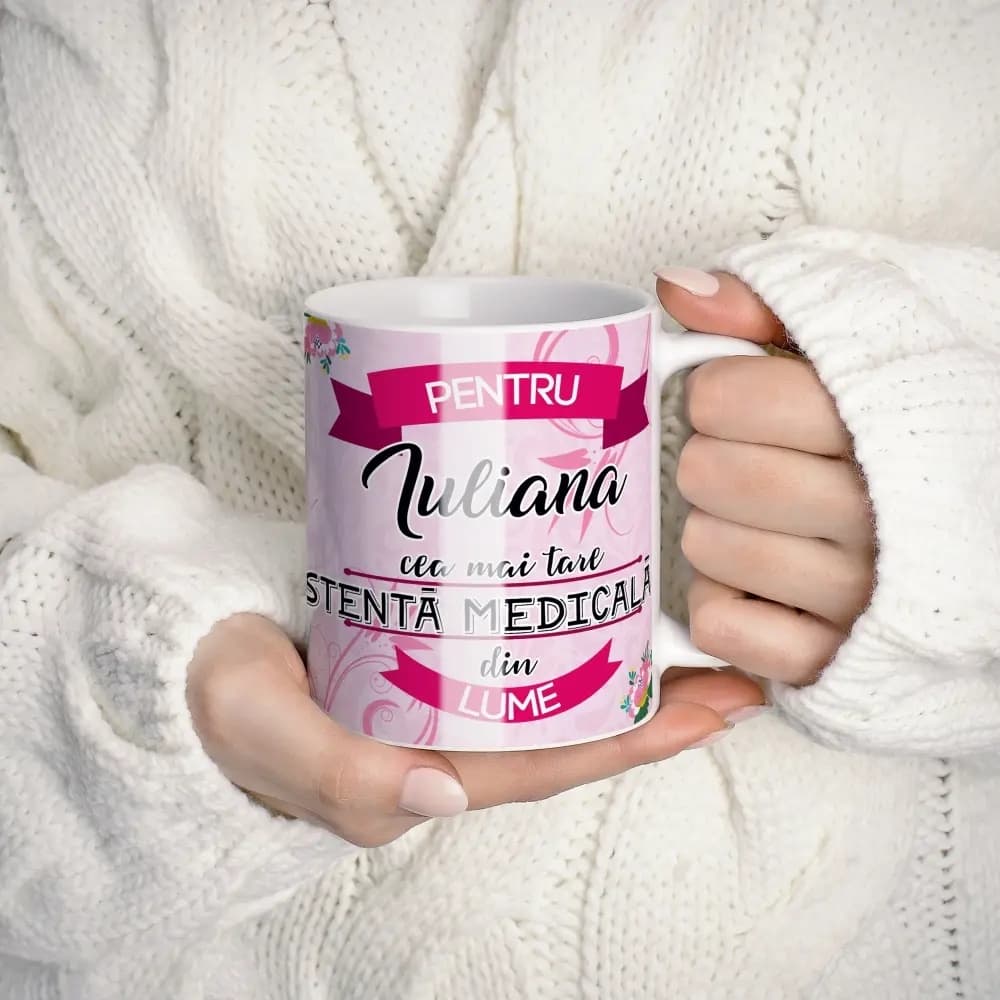 Cană personalizată pentru asistentă medicală cu nume, funcție sau mesaj – cadou de apreciere