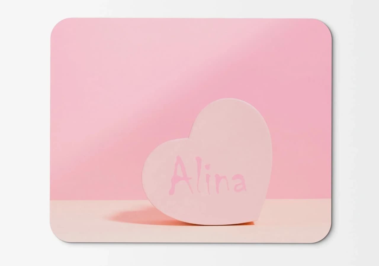 Mouse pad personalizat cu inimioara si nume – pad mouse anime 19x27 cm, 3mm, imprimare UV